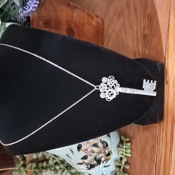 Key Necklace - Picture 2 of 5